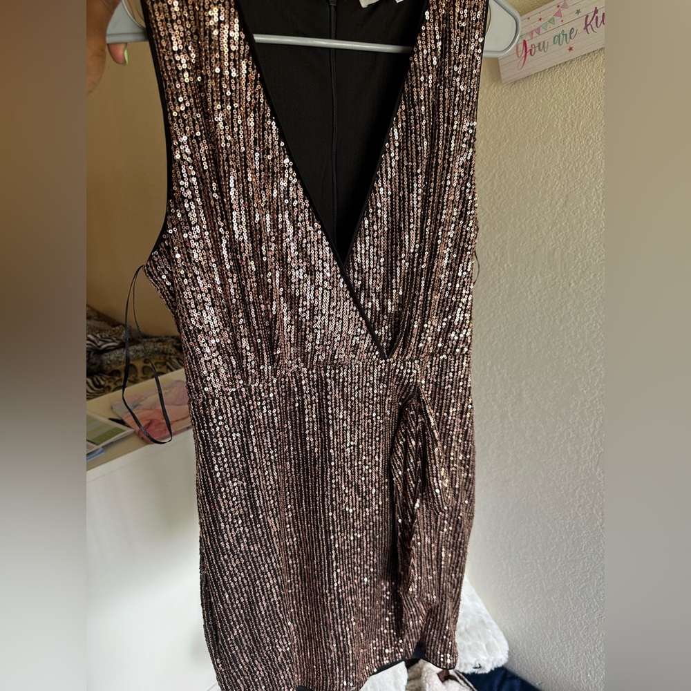 Sparkly dress 👗